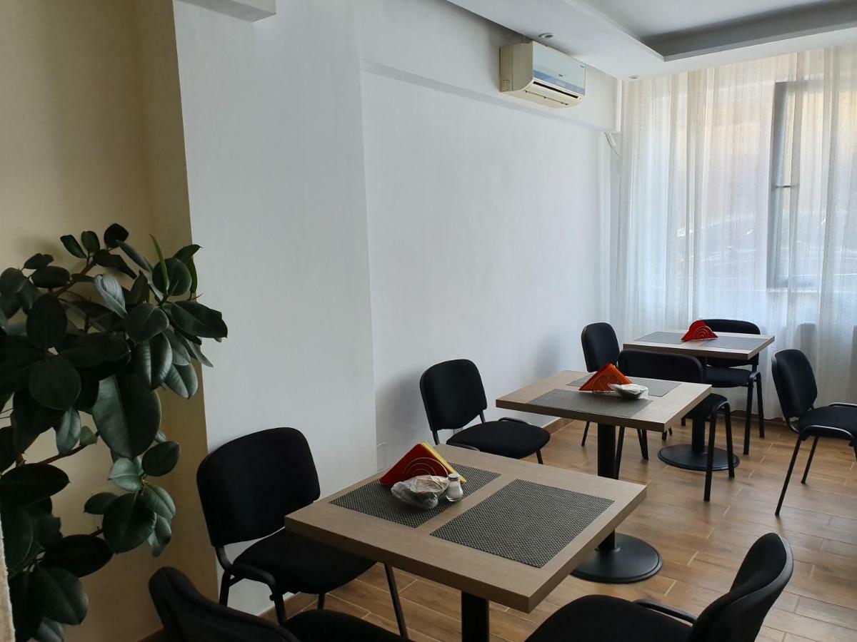 Tranzitrooms Bucarest Extérieur photo
